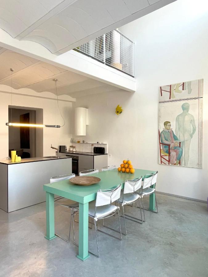 Apartment Design & Art, Patio With Orange Tree, Near Seville Carrion de Los Cespedes